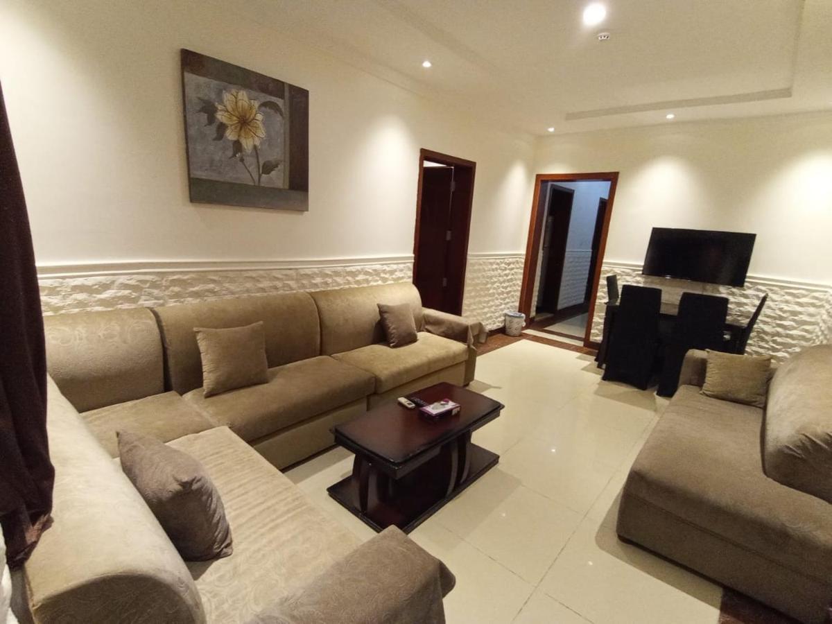 Celine Al Motamaiza Furnished Apartment Jidá Exterior foto